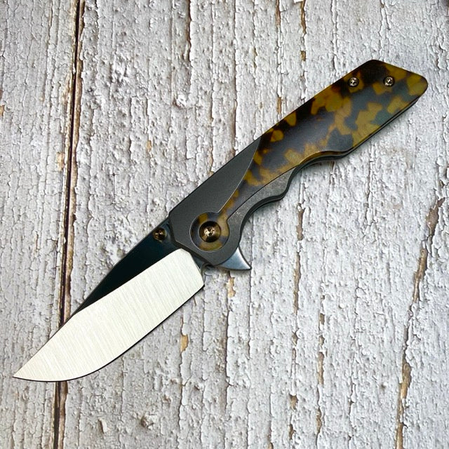Mark 3 Medium - Tortoise Keyhole Inlay