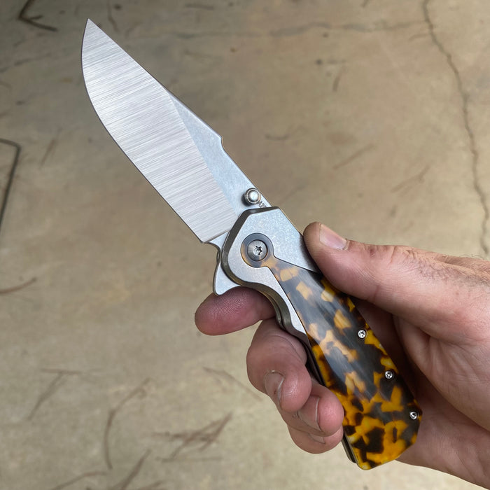 Delta - Faux Tortoise Keyhole