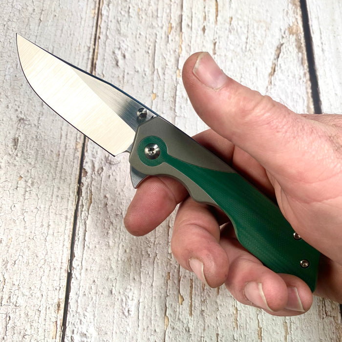 Mark 3 Medium - Emerald G10 Keyhole Inlay