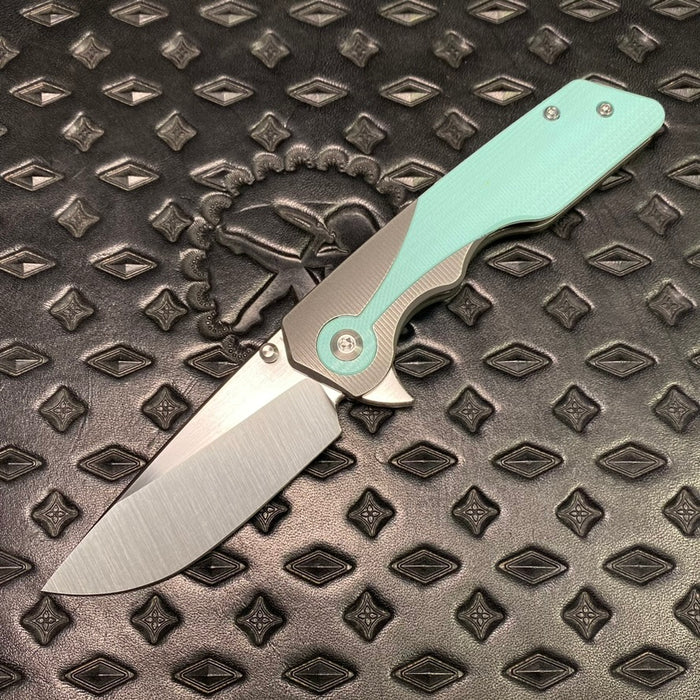 Mark 3 Medium - Tiffany Blue Keyhole Inlay