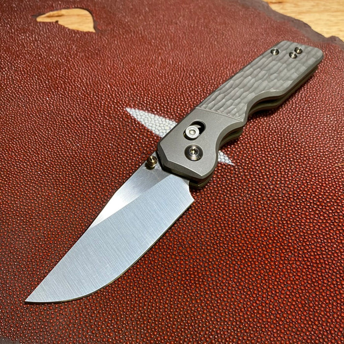 Mark 3 Medium Bolstered Barlock - Jigged Titanium