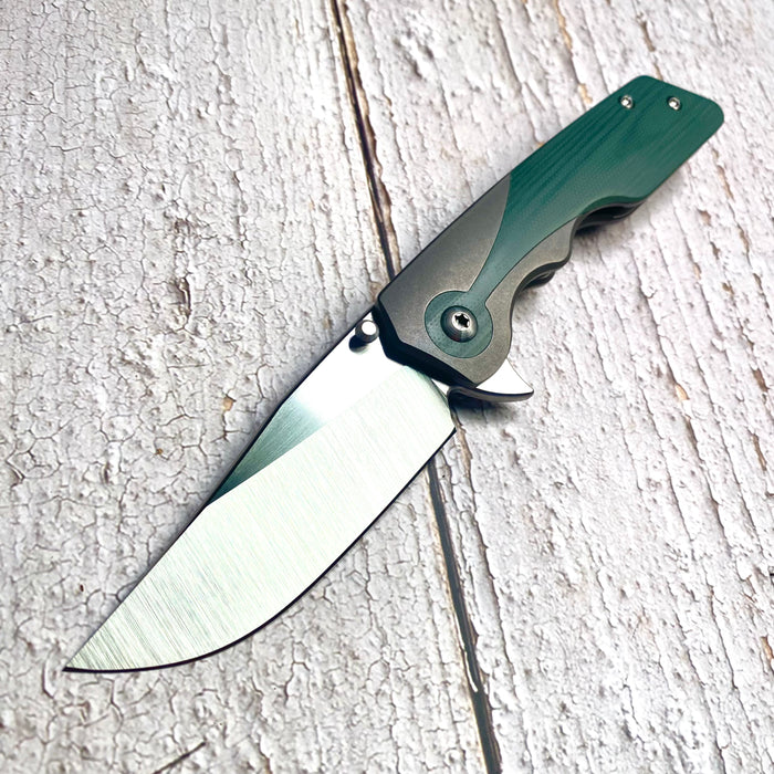 Mark 3 Medium - Emerald G10 Keyhole Inlay