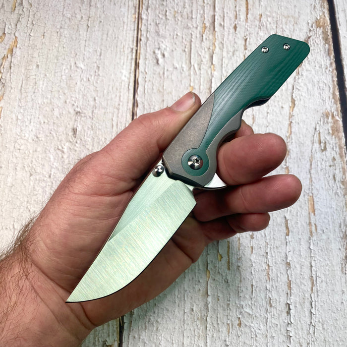 Mark 3 Medium - Emerald G10 Keyhole Inlay