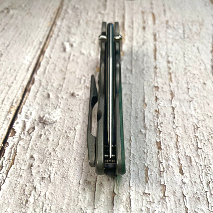 Mark 3 Medium - Emerald G10 Keyhole Inlay