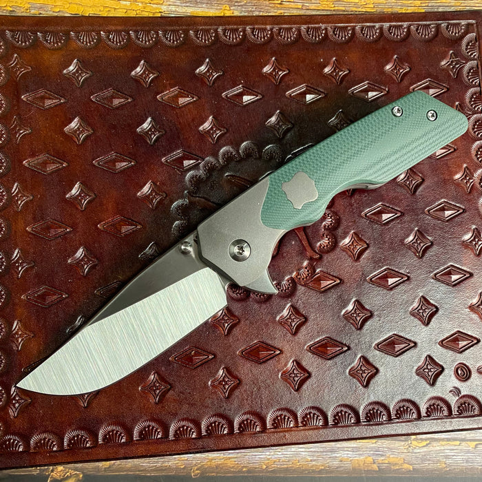 Mark 3 Medium - Emerald G10 Scale With Integral "Flow Bolster" and Shield