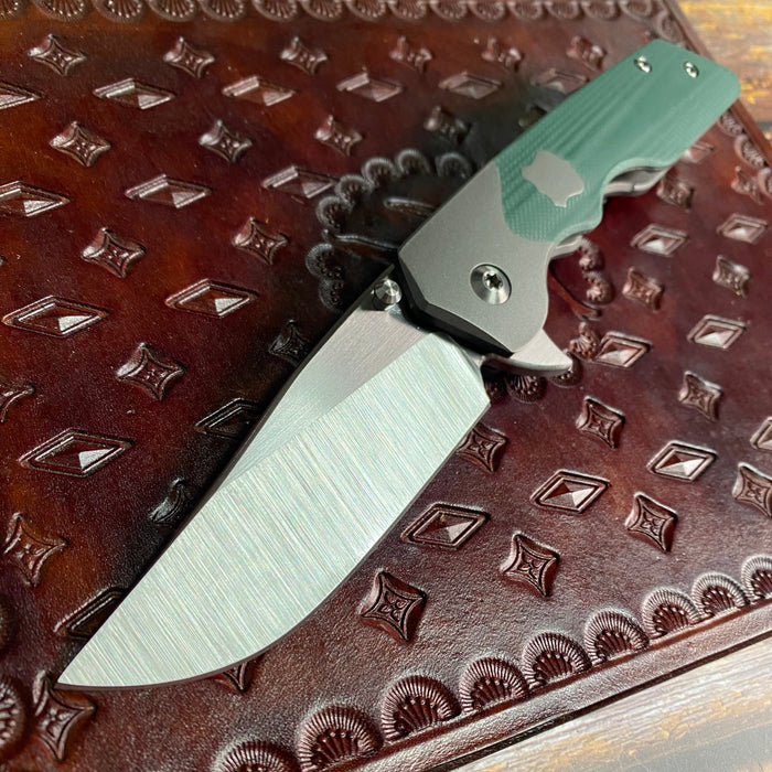 Mark 3 Medium - Emerald G10 Scale With Integral "Flow Bolster" and Shield