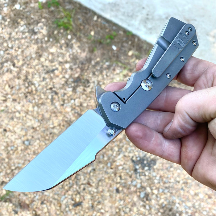 Delta - Carbon Fiber Keyhole