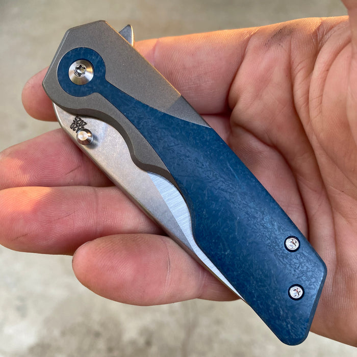 Mark 3 Medium - Vintage Blue Glass Keyhole Inlay