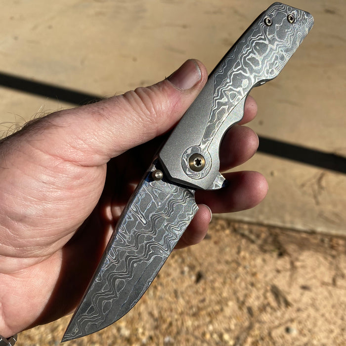 Mark 3 Medium - Damascus Keyhole Scale - Stainless Damascus Blade/Clip