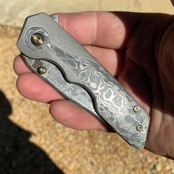 Mark 3 Medium - Damascus Keyhole Scale - Stainless Damascus Blade/Clip