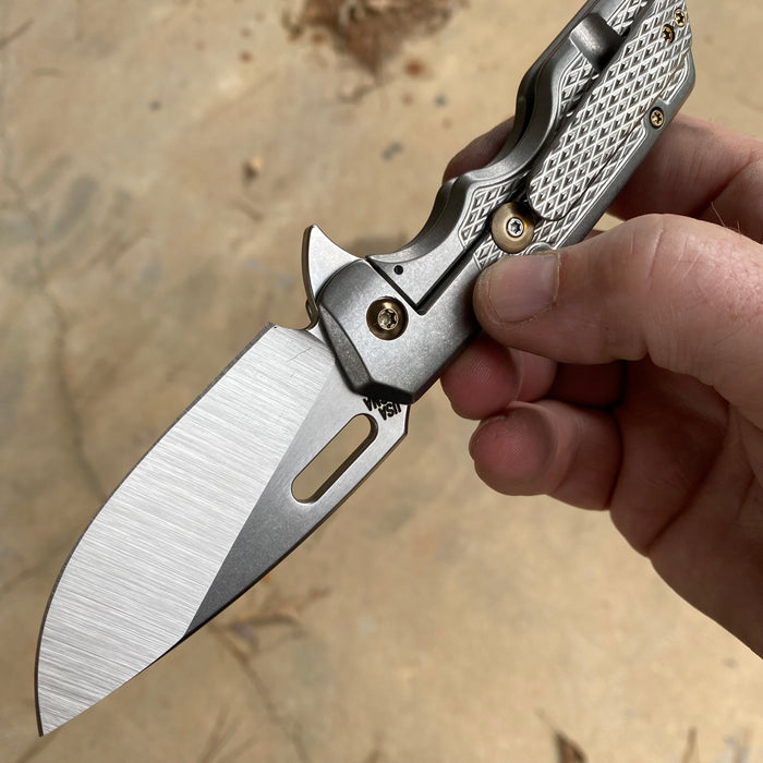 Mark 1 Medium - M16 Grip Pattern Drop Point