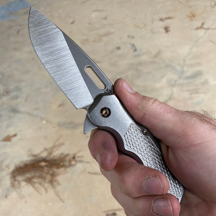 Mark 1 Medium - M16 Grip Pattern Drop Point