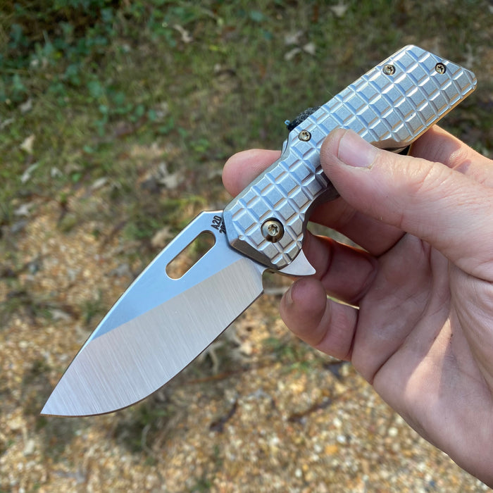 Mark 1 Medium - Pineapple Grenade Pattern Drop Point