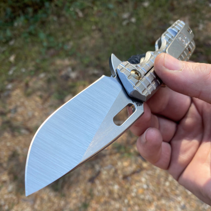 Mark 1 Medium - Pineapple Grenade Pattern Drop Point