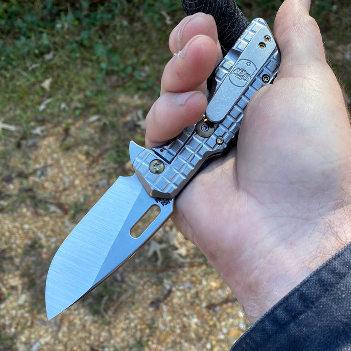 Mark 1 Medium - Pineapple Grenade Pattern Drop Point