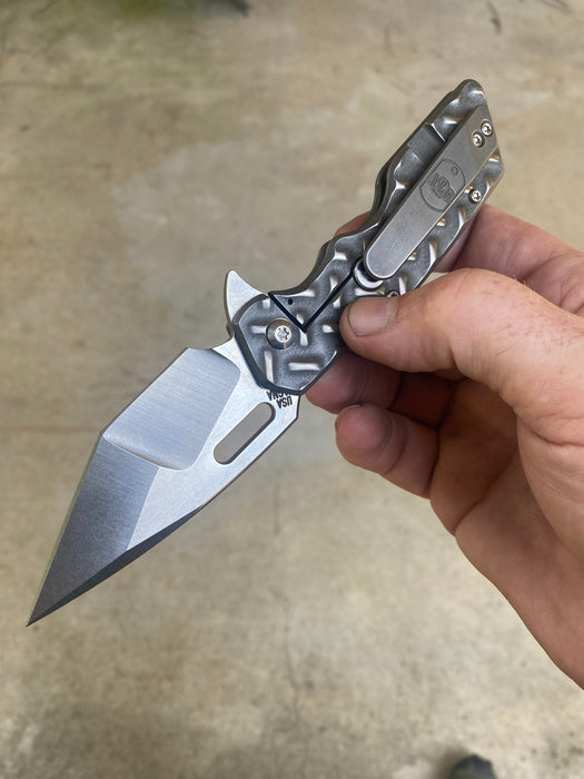 GEN4 Mark 1 Medium - Distressed Greywash Titanium Treadplate - "Batwing"