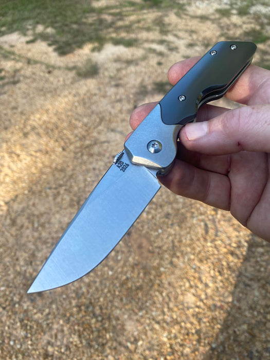 GEN4 Mark 3 Medium - Bolster Lock - Zirconium Scales