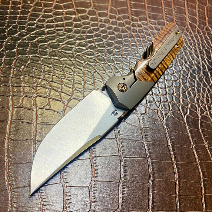 GEN4 Mark 3 Medium - Bolster Lock - Polished Koa Scales